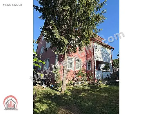 AKYAZI EMLAK'TAN CADDEYE YAKIN KİRALIK EŞYALI 1+1 DAİRE